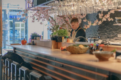 Gdzie na najlepsze sushi we Wrocławiu? Izakaya Sushi Ramen Rynek Wrocław wśr&oacute;d top adres&oacute;w