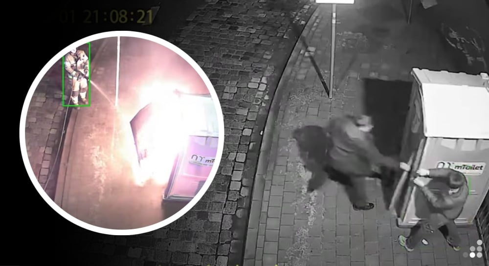 Co oni mają w głowach? Kolejne podpalenie toalety przy ul. Racławickiej! Jest nagranie - Przedstawiciele MPK podkreślają, że takie działania stwarzają realne zagrożenie zarówno dla pracowników jak i pasażerów.