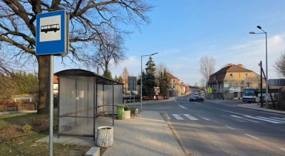 Na tej trasie jeździ tylko prywatny przewoźnik. Mieszkańcy chcą komunikacji publicznej