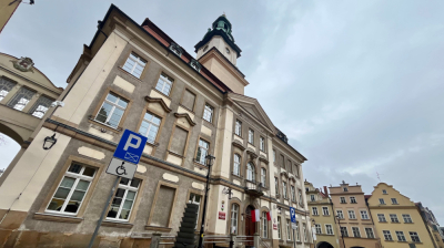 Jelenia G&oacute;ra znosi podatek od nowych hoteli. W ten spos&oacute;b chcą zachęcić inwestor&oacute;w