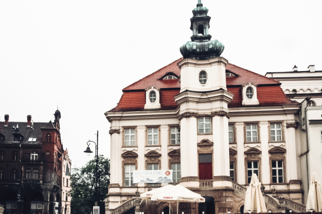41 milionów z UE na remont teatru w Legnicy? Decyzja już wiosną - Teatr Modrzejewskiej znów walczy o miliony na remont. Tym razem ma największe szanse