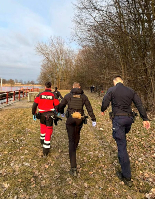 Alarm na Jazie Opatowice we Wrocławiu. Na miejsce ruszyły służby ratunkowe - 1
