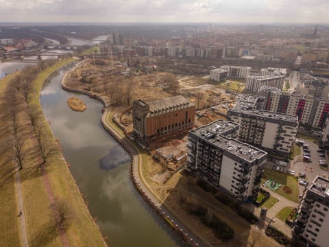 W dawnym elewatorze zbożowym powstaną mieszkania. Zobacz, jak zmieni się zabytkowy obiekt - 15