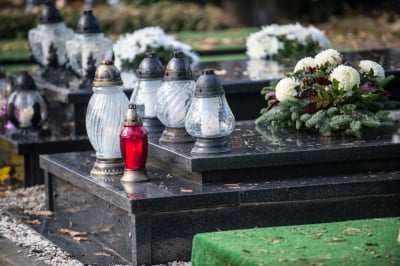 Podwyżki opłat na wrocławskich cmentarzach. Nowy cennik wchodzi w życie