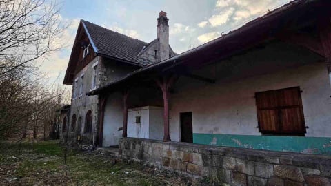 W Góry Stołowe dojedziemy pociągiem? Gmina Radków inwestuje w centra przesiadkowe - 0