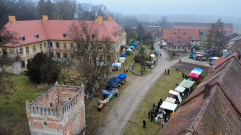 Sery, wędliny i domowe przetwory. W Dalkowie pojawili się wystawcy z całej Polski - 5