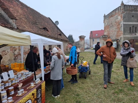 Sery, wędliny i domowe przetwory. W Dalkowie pojawili się wystawcy z całej Polski - 8