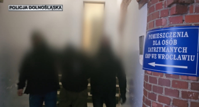 Policjanci złapali sprawcę eksplozji na terenie Wrocławia. Bomby konstruował w domu
