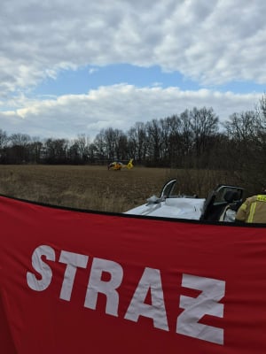 Tragedia na przejeździe kolejowym. Jedna osoba nie żyje, pociąg Intercity zderzył się z samochodem - 0