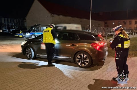 Wielka akcja służb na Dolnym Śląsku. Pod lupą przejazdy na aplikację. Ponad 1000 kontroli w jeden weekend  - 0