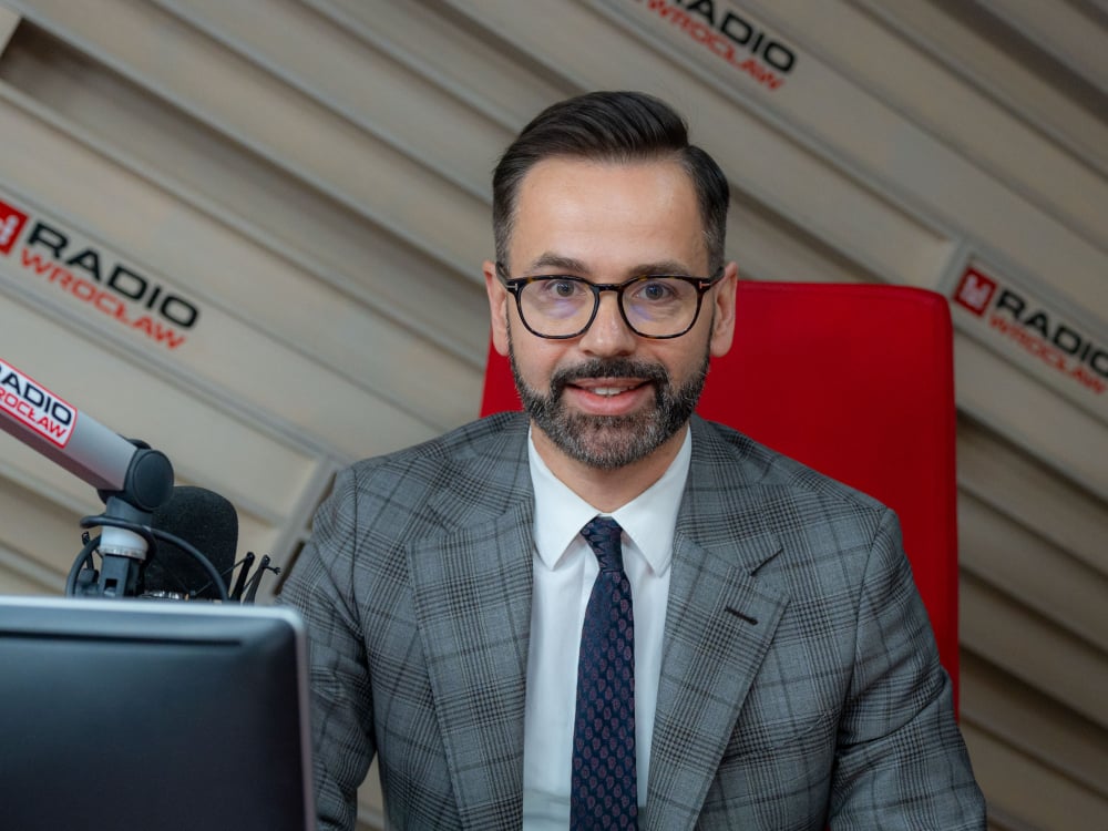 Rozmowa dnia: Dr Łukasz Prus z UWr o wyroku TSUE ws. tzw. neosędziów - Rozmowa dnia od wtorku do piątku o godz. 8:30.