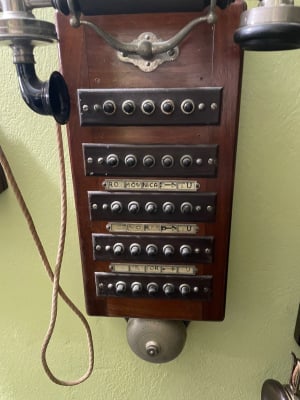 Chwalimy swoje: Michał Grzesik kolekcjonuje aparaty telefoniczne. Najstarsze mają ponad 130 lat! - 4