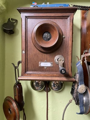 Chwalimy swoje: Michał Grzesik kolekcjonuje aparaty telefoniczne. Najstarsze mają ponad 130 lat! - 6