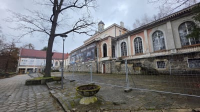 Problemy z remontem Domu Zdrojowego w Lądku-Zdroju. "Jest to praktycznie niewykonalne"