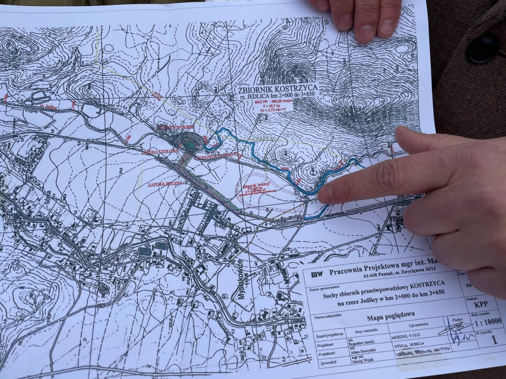 Ten zbiornik mógłby ochronić Jelenią Górę przed powodzią. Nie ma chętnych na jego zaprojektowanie - W tym miejscu mógłby powstać zbiornik.