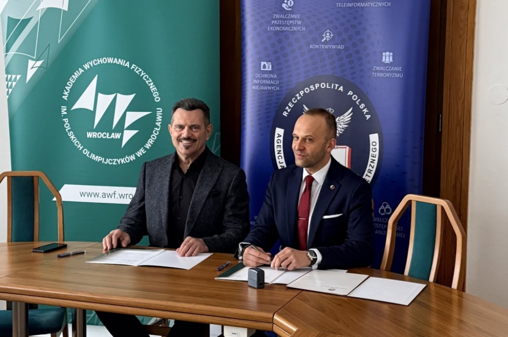 Studenci będą się uczyć od agent&oacute;w służb specjalnych. Rusza wsp&oacute;łpraca AWF i ABW 