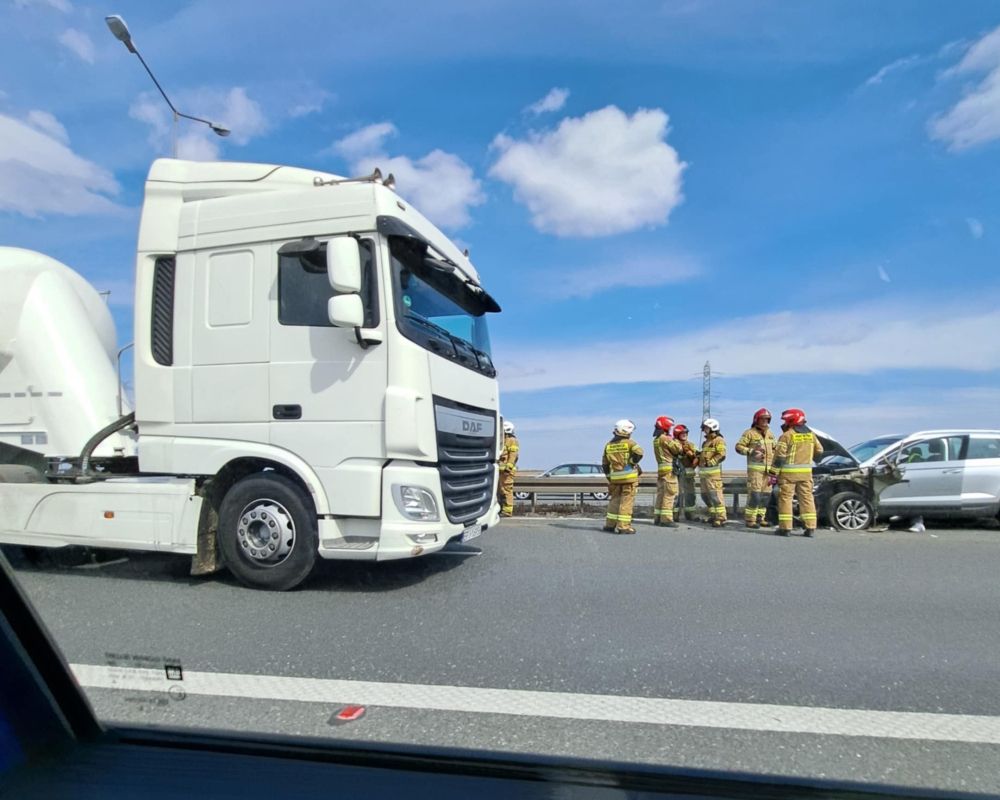 "Nie widać końca korka". Wypadek na autostradzie A4 [AKTUALIZACJA] - Na 178 kilometrze autostrady A4, między węzłami Wrocław Wschód a Brzezimier