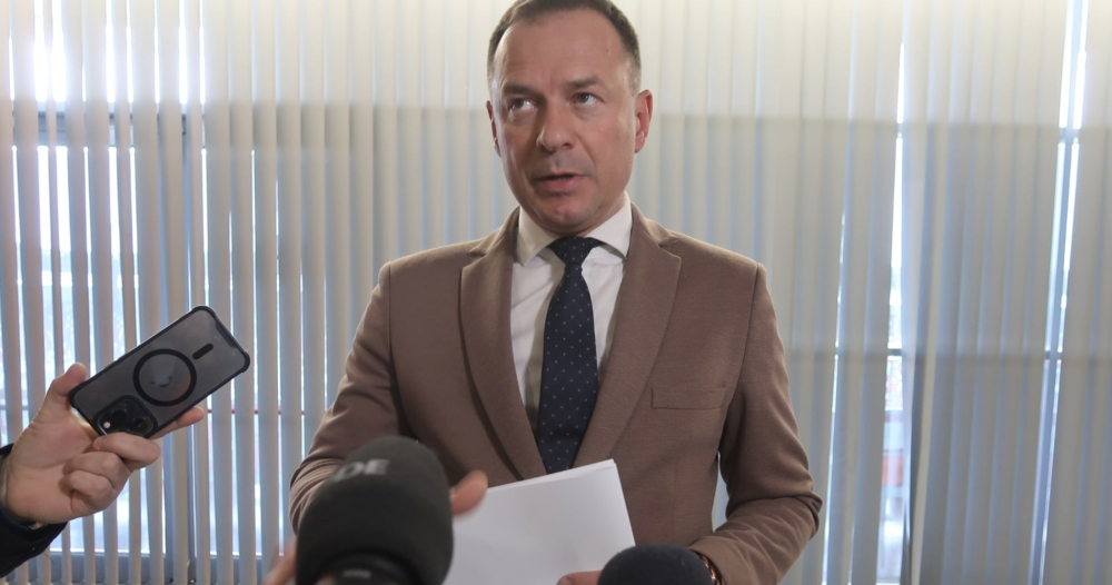Blisko 10 milionów złotych dla dolnośląskich klubów sportowych - Wiceminister Piotr Borys.