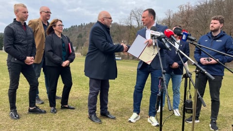 2 miliony na przebudowę stadionu we Wleniu po powodzi. "Dzieci nie miały gdzie trenować" - 0