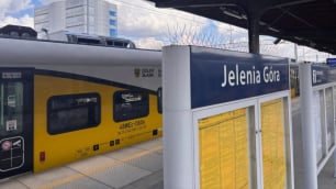 Z Wrocławia do Jeleniej G&oacute;ry dojedziemy w 90 minut. A w przyszłości nawet... w godzinę?