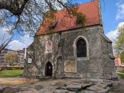 Rotunda Świętego Gotarda bardziej dostępna i reprezentacyjna. Trwa rewitalizacja - 3