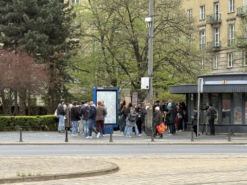 Protest pod Okrąglakiem. Byli pracownicy Etno Cafe walczą o 200 tys. zł wynagrodzeń - 4
