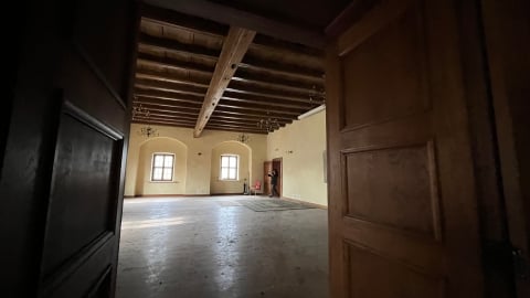 Weszli do Dworu Czarne po 13 latach. Tak teraz wygląda renesansowy zabytek [ZDJĘCIA] - 5