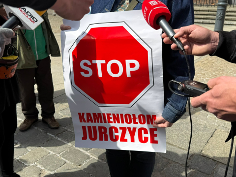 Nie chcą u siebie kopalni, przyjechali protestować do Wrocławia. Chodzi o kamieniołom Jurczyce - 0