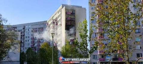 Dwa pożary w blokach we Wrocławiu. Dym pojawił się na 8 piętrze - 1