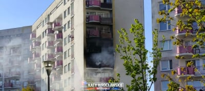 Dwa pożary w blokach we Wrocławiu. Dym pojawił się na 8 piętrze
