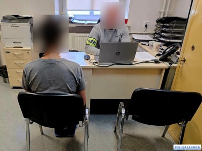 Pijana kobieta "opiekowała się" 2-latkiem. Chłopiec był szarpany i ciągnięty po chodniku