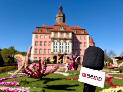 Kolory i zapachy w Zamku Książ. Byliśmy na Tauron Festiwalu Kwiat&oacute;w i Sztuki