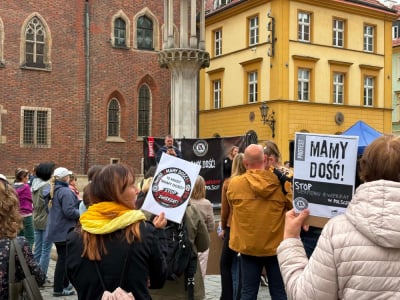 Manifestacja na ulicach Wrocławia. Protestujący stanęli w obronie zwierząt