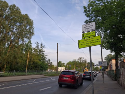 Zaczęło się! Drogowy armagedon na Brochowie i w okolicach. Tutaj jest najgorzej [RELACJA] - 3