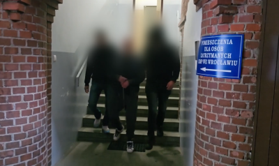 Nożownik z wrocławskiego statku w areszcie. Uderzył gości imprezy i zniszczył sprzęt