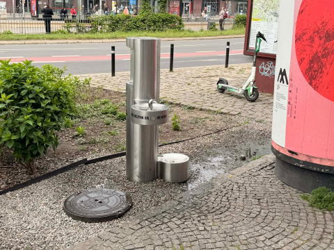 Poidełka we Wrocławiu uruchomione. Dlaczego włączyli je dopiero po majówce? - 2