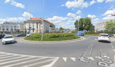 66-latka potrącona przez ciężar&oacute;wkę na Psim Polu. Korki przy rondzie Lotnik&oacute;w Polskich