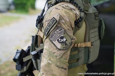 Akcja CBŚP w powiecie strzelińskim. Policjanci uderzyli w przestępczość narkotykową