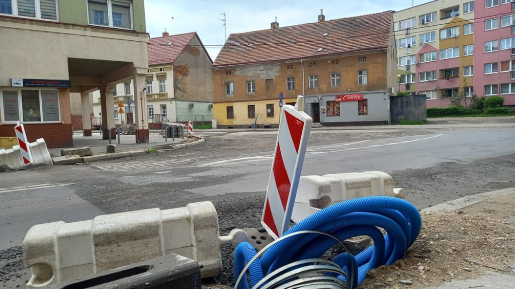 Remontowa kumulacja w Legnicy. W przebudowie jest aż 11 miejsc w całym mieście – Remontowa kumulacja w Legnicy. W przebudowie jest aż 11 miejsc w całym mieście.