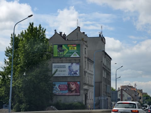 Banery i billboardy znikną z ulic? Legnicki magistrat chce uporządkować miejską przestrzeń - 2