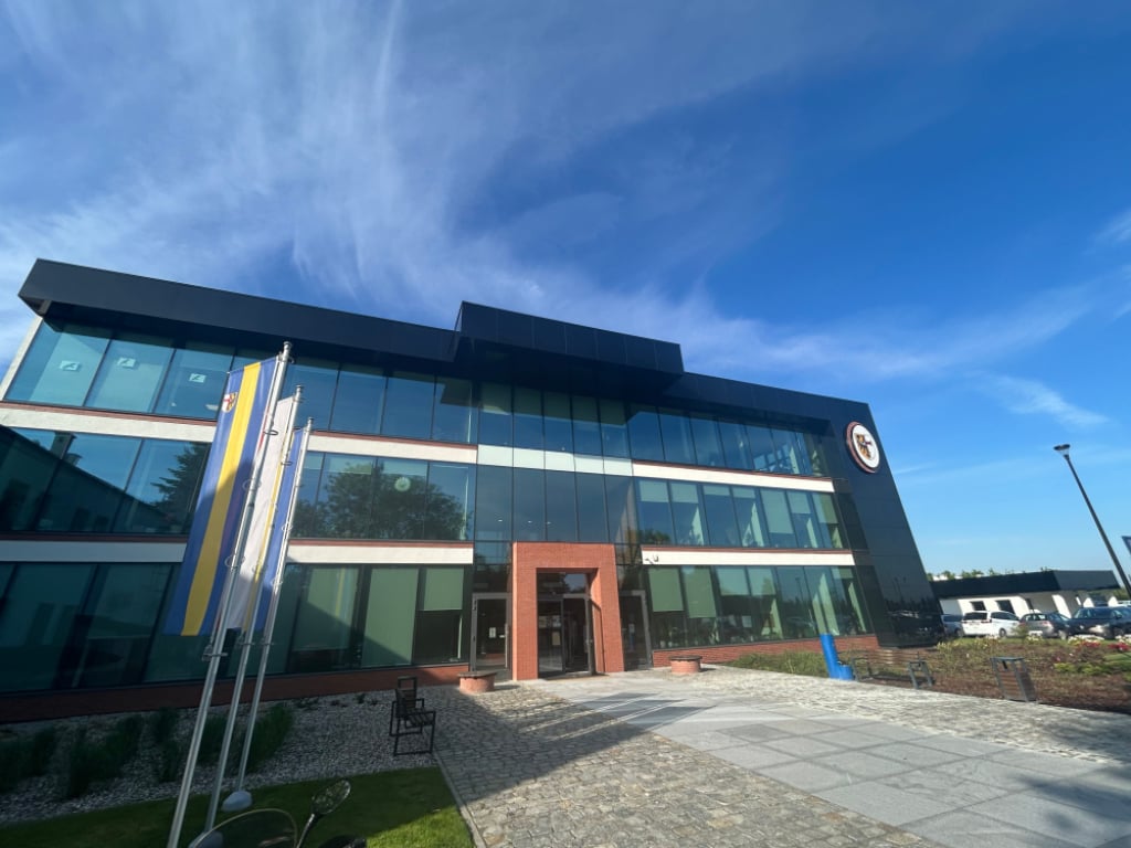 Czernica inwestuje w mieszkańców. Powstanie nowoczesne centrum wsparcia - Czernica otworzy Centrum Usług Społecznych. Ruszą nowe formy wsparcia.