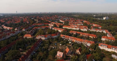 Rozszerzone samob&oacute;jstwo na Sępolnie? Ciała 76-latki i 77-latka odnalazł syn
