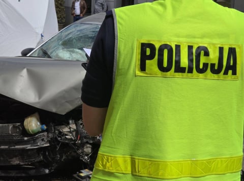 78-latek wjechał w budynek, zginęła pasażerka. Tragiczny wypadek na Dolnym Śląsku - 4