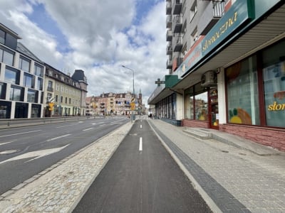 Nowa ścieżka rowerowa w Legnicy otwarta. Ma ułatwić cyklistom podr&oacute;ż do centrum