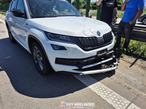 Ogromne korki na A4 i AOW - nawet 15 kilometrów zatoru! Wszystko przez kolizję  - 0