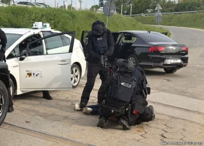 Trzej Uzbecy wywieźli za miasto i pobili 22-latka. Szybko wpadli w ręce policji