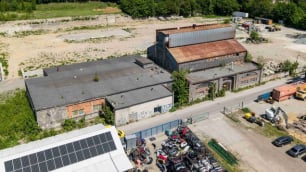 Miało być muzeum, będą lokale dla przedsiębiorc&oacute;w. Dawna huta zyska nowe życie