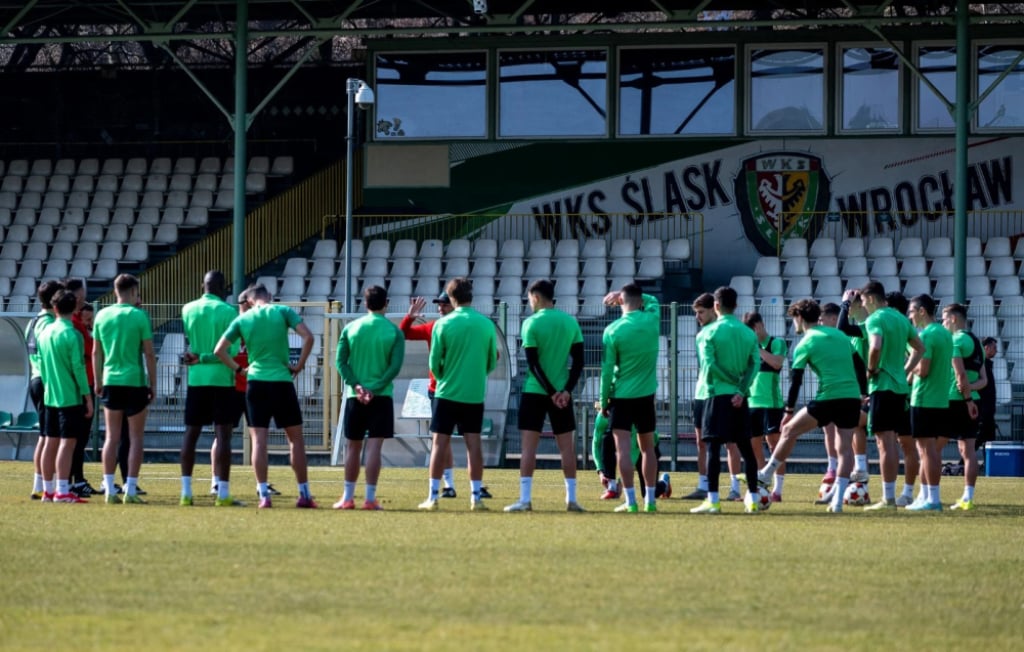 Pięć sparingów i zgrupowanie w kraju. Znamy plany Śląska Wrocław