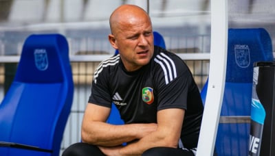 Miedź Legnica stawia na stabilizację. Janusz Niedźwiedź z nową umową
