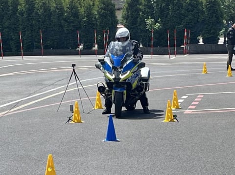 Od teorii do placu manewrowego. Motocyklowe warsztaty w Wałbrzychu przyciągnęły dziesiątki uczestników - 0